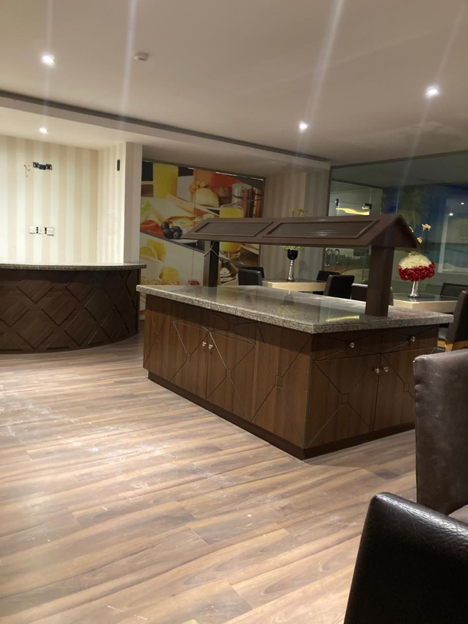 Land Walk Al Aqiq Aparthotel Riyadh Exteriör bild